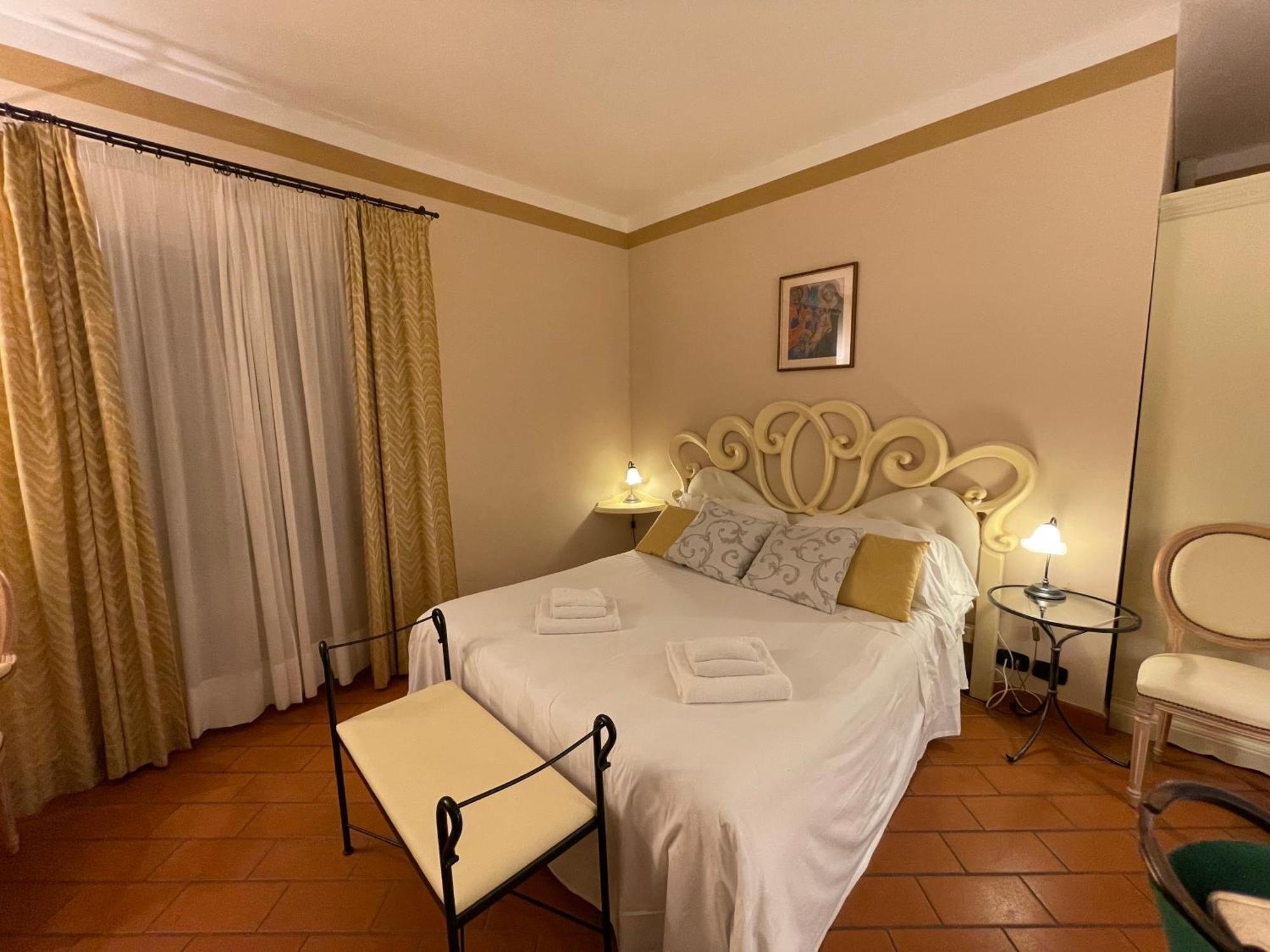 Il Colombaio Winery & Rooms Monteriggioni Kültér fotó