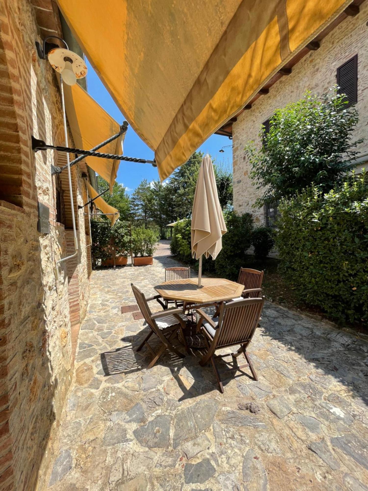 Il Colombaio Winery & Rooms Monteriggioni Kültér fotó