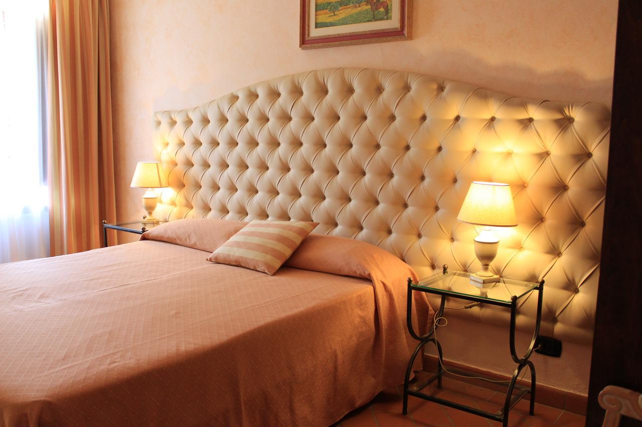 Il Colombaio Winery & Rooms Monteriggioni Kültér fotó