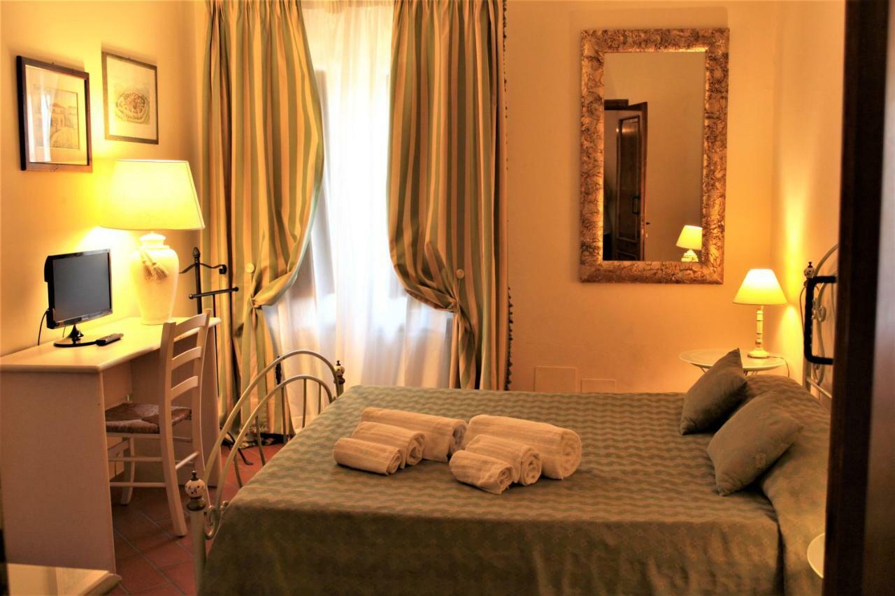 Il Colombaio Winery & Rooms Monteriggioni Kültér fotó